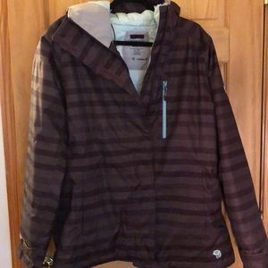 Mountain hardware ski jacket